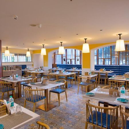 Southend By Tgi Hotel Kammasandra Ngoại thất bức ảnh