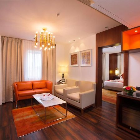 Southend By Tgi Hotel Kammasandra Ngoại thất bức ảnh